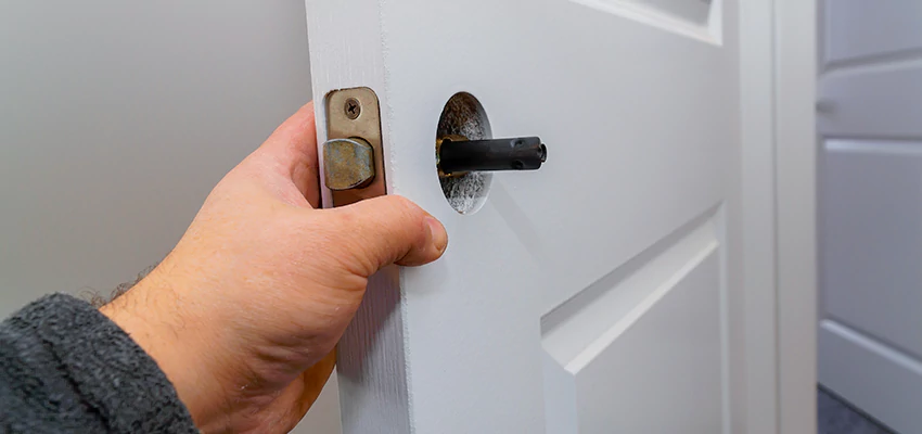 Nighttime Locksmith For Lock Repair in Silver Lakes, CA