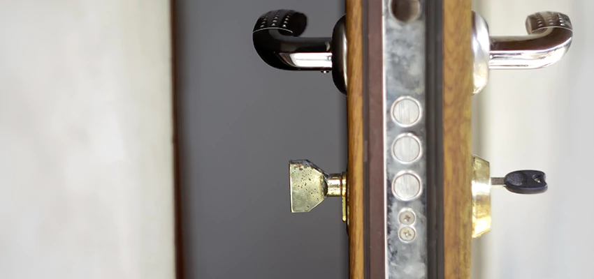 Holiday Emergency Locksmith in Silver Lakes, California