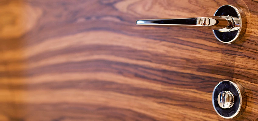 On Demand Locksmith For Key Fobs Repair in Silver Lakes, California