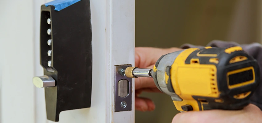 Eviction Locksmith For Key Duplication in Silver Lakes, California